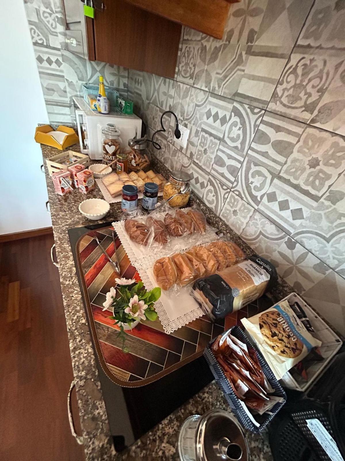 フィウミチーノ I 4 Mori Bed & Breakfast エクステリア 写真